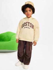 Maija Kids Maija Kids 小男孩纯米色字母印花连帽衫带口袋和休闲慢跑裤两件套，适合日常穿着，街头风格 - 卡其色 - 查看 7