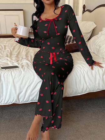 SHEIN Jordgubbsmönstrad pyjamas med lång ärm och byxor, tvådelat set, höst- och vinterkläder