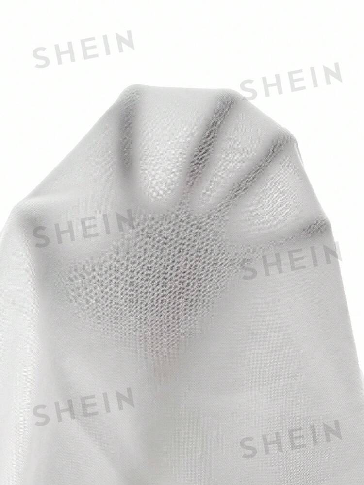 Kapuzenpullover mit Blockpanel und gebogenem Schriftzug-Design auf der Rückseite