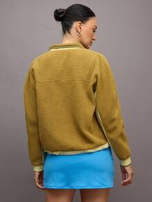 Activina Sweatshirt Wanita Motif Patchwork Warna Kontras dengan Lapisan Termal - Olive Green - View 2