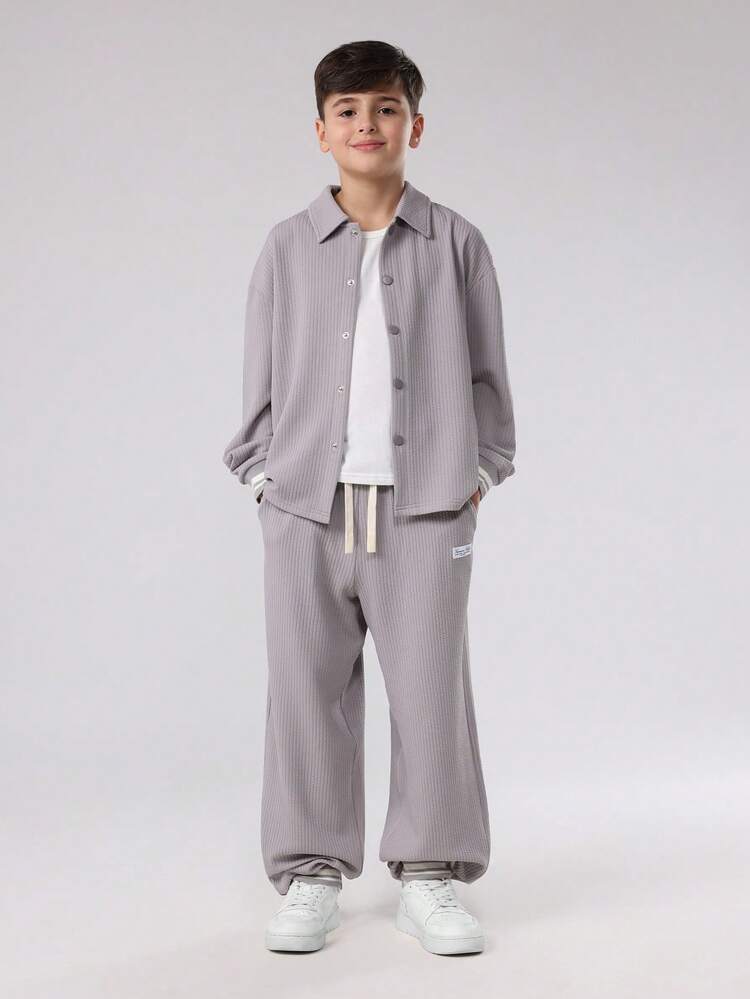 リブ編みテクスチャカラーシャツとワイドレッグパンツのセット