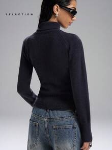 LYSMO SELECTION 2025 新款极简主义秋季女装高领五角星图案黑色插肩袖修身毛衣高领套头衫女式星星毛衣女式套头衫适合外出、返校、毕业典礼、街头服饰和哥特式万圣节装扮 - 藏蓝色 - 查看 2