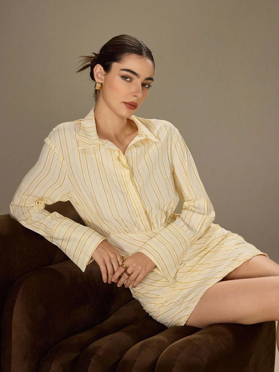 Modelyn Damen modisches, lässiges, sexy, elegantes gestreiftes Weiß und Gold Minikleid - Weiss - Übersicht 1