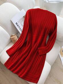 GlowEve CURVE Christmas Plus Size Solid Color Double-Breasted Knit Dress, Casual For Autumn - Red - View 2