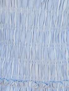 Nöista 蓝色迷你连衣裙，饰有竖黑条纹，荷叶边短袖，上身褶饰，领口系带。采用轻盈透气面料制成。柔美、休闲、俏皮、舒适、修身、夏日、别致、时尚、质感、百搭、青春、清新、轻盈、休闲。 - 彩色 - 查看 9