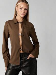 MISSGUIDED Camisa de popelina con detalle de hebilla en la parte delantera, de manga larga y cuello clásico para uso casual en la oficina - Marrón - Ver 3