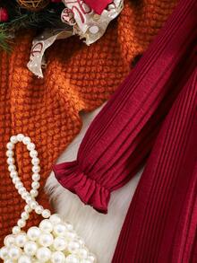 Neugeborenes Baby Mädchen Lässig einfach süß gestrickt weich mit elastischem Anti-Grab Material einfarbig Rundhals Rüschen Langarm Taille Kleid geeignet für Geburtstagsfeiern, Abendveranstaltungen, Aufführungen, Hochzeiten, Taufen, Eröffnungszeremonien, geeignet für den täglichen Gebrauch, geeignet für die Schule, geeignet für Reisen, geeignet für Herbst- und Wintersaison