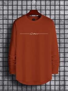 Manfinity Homme Men Burgundy Long Sleeve T-Shirt With Grateful Letter Print Round Neck Regular Fit High Low Hem Business Casual Top, Orange Long Sleeve T-Shirt, Fall - Burgundy - View 3