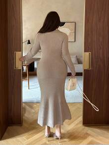 Flirla 秋冬优雅立领修身镂空针织连衣裙 - 杏色 - 查看 2