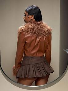 Slaydiva 2025秋冬新款休闲街头风、机车风、朋克风、个性风、前卫风、派对风、可爱甜美风、千禧年风、日常约会风、通勤风，优雅大翻领，毛领，长袖，袖口毛绒装饰，棕色PU拼接绒面短款女式外套 - 棕色 - 查看 2