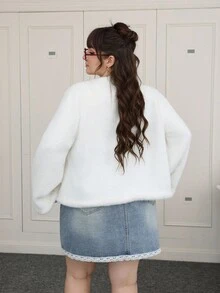 SHEIN EZwear 大码女式纯色性感简约毛绒薄款夹克，秋冬 - 白色 - 查看 3
