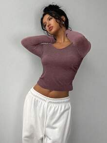 SHEIN BASICS Casual Solid Color V-Neck Long Sleeve Fitted Cropped Women T-Shirt - Coffee Brown - View 3