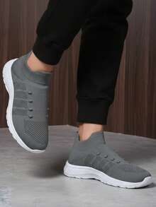 Tenis Slip-On para Hombre Cómodos Ligeros Sin Agujetas Calzado Deportivo Casual Urbano para Paseos Trabajo Escuela Entrenamiento Diario Transpirables Flexibles Modernos Juveniles y Versátiles - Gris Oscuro - Ver 3