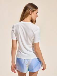 Exploreva Casual Versatile Gradient Running Yoga Outdoor T-Shirt - Multicolor - View 3