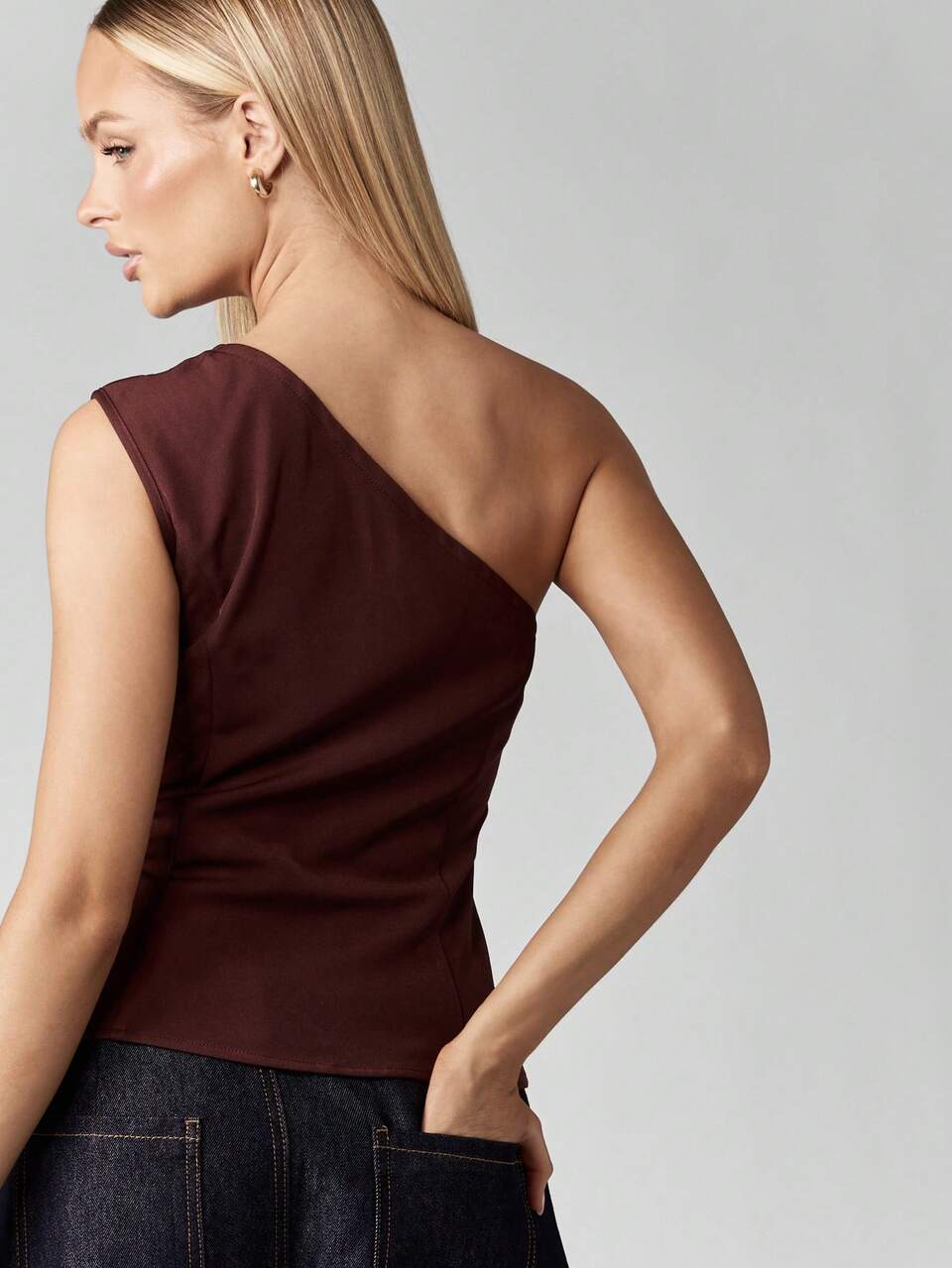 MISSGUIDED Top Colete com Detalhe de Botão na Frente com Ombro Único, Moda de Outono, Natal