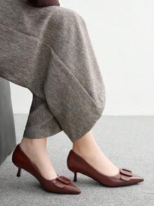 CUCCOO BIZCHIC Modische schwarze bequeme Spitzschuh Kittenfersen für Damen, geeignet für Pendeln, Dates, Partys und Urlaub