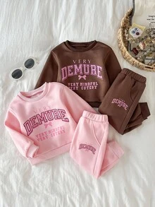 SHEIN 2 件套女婴字母印花运动衫和运动裤套装，时尚休闲 - 彩色 - 查看 1