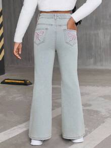 Tween 女童休闲街头时尚优雅 Y2K 风格浅水洗蓝色和粉色蝴蝶刺绣高腰可调节弹性喇叭牛仔裤