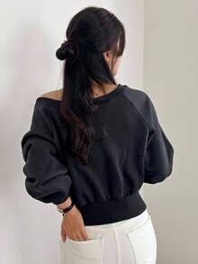 DAZY Women's Off Shoulder Letter Print Loose Cropped Sweatshirt - Navy Blue - View 6