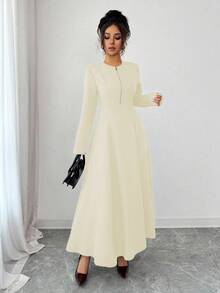 Selianne Robe mi-longue élégante pour femmes, col rond, fermeture éclair avant, design Top de gamme ajusté à la taille avec manches longues évasées. Couleur marron café, convient pour les déplacements en automne