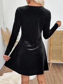 EMERY ROSE Women's Elegant Pearl Embellished Mini Dress - Black - View 2