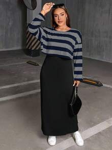SHEIN Essnce 大码女装秋冬时尚休闲日常舒适黑白条纹长袖宽松T恤和黑色背心长裙两件套，曲线套装，连衣裙套装，女士街头服饰，春装，女士机场装，大学生装 - 彩色 - 查看 5