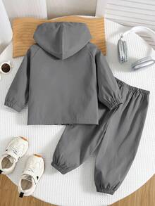 SHEIN 2pcs Baby Boy Autumn/Winter Cute Versatile Blue Jacket With Hood And Elastic Waist Pants Set, Baby Boy Winter Clothes Baby Set Autumn Winter Season Baby Unisex Clothes Sets Baby Boys Outfit Late Fall Baby Boy Casual Set - Grey - View 2