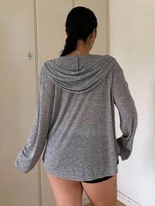 Vibekara 休闲优雅简约连帽宽松修身套头打底 T 恤，加大码女款，秋冬 - 灰色 - 查看 2