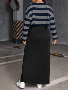 SHEIN Essnce 大码女装秋冬时尚休闲日常舒适黑白条纹长袖宽松T恤和黑色背心长裙两件套，曲线套装，连衣裙套装，女士街头服饰，春装，女士机场装，大学生装 - 彩色 - 查看 2