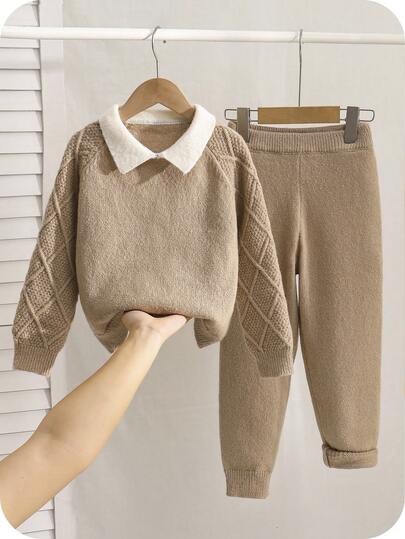 SHEIN 2 件套年轻男孩休闲学院风舒适时尚简约实用百搭柔软舒适宽松 Polo 衫套装适合生日派对、聚会、表演适合儿童服装年轻男孩衣服学校返校男孩套装日常适合上学适合旅行适合运动适合秋冬季