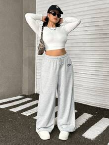 SHEIN EZwear 大码女式灰色字母印花抽绳腰袋阔腿休闲宽松运动裤，适合毕业、返校、教师装