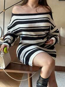 Vibekara Váy len dài tay họa tiết sọc mềm mại, cổ lệch, dáng rộng, cỡ lớn mùa thu/đông - Nhiều màu - Xem 5