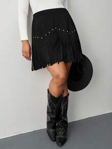 SHEIN Tall CURVE Falda A-Line negro con remaches y flecos estilo hippie vintage para mujer de talla grande, falda de otoño e invierno, atuendos de Nashville, falda de pirata