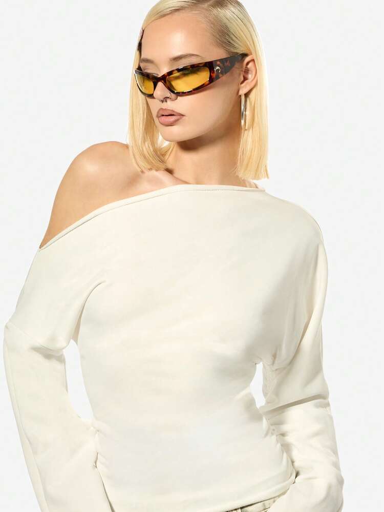 SUMWON WOMEN Off Shoulder Ruched Knit Sweatshirt