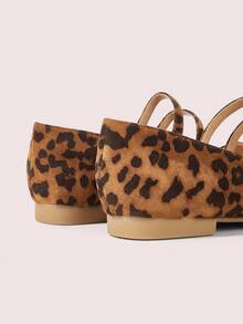 CUCCOO DOLLMOD Women's Leopard Print Buckle Design Casual Flat Loafers - Multicolor - View 9