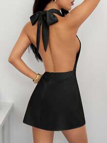 SHEIN PETITE 极简主义高端露背交叉杏色迷你褶皱连衣裙，女士派对礼服 - 黑色 - 查看 2