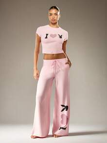 Missguided x Playboy 圣诞兔子印花阔腿裤和露脐上衣 - 粉色 - 查看 1