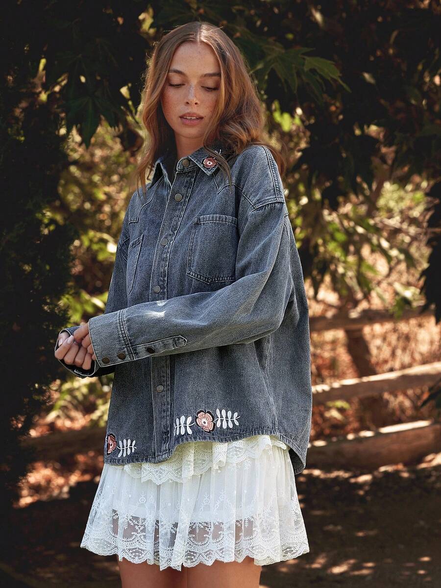 WESTFADE Collared Snap Button Front Western Seamed Relaxed 93% Cotton Denim Shirt Coat Shacket Fall, Autumn, Winter, Nashville Concert, Casual, Cute, Boho, Western Wear For Women - Medium Wash - View 1