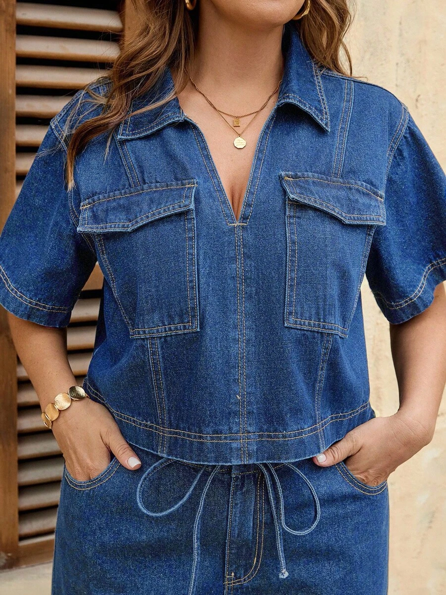 SHEIN Tall CURVE 休闲时尚街头风宽松短袖蓝色牛仔上衣，大码夏季秋季返校季可爱2000年代风格卡哇伊Y2K机场休闲老钱风图卢姆度假上衣，外出上衣 - 中等水洗藍 - 查看 1