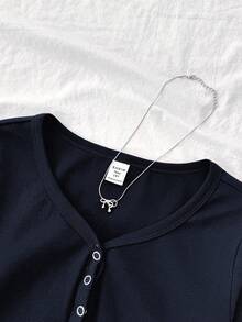 SHEIN Teen Girls Tops Tight-Fitting, Fashionable, Basic Button-Detailed Long-Sleeved Girls' Casual T-Shirt, Back To School, Simple T-Shirt, Elastic And Soft Fabric With Ribbed Texture Long Sleeve Tops Tight Fitted Tops Navy Blue Tops Tight Tops Fitted Tops Fall Winter Tight Shirts - Navy Blue - View 3