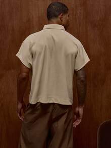 Musero 男士短袖宽松纽扣 Polo 衫，适合夏季春季假日海滩穿着 - 杏色 - 查看 4