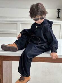 Dazy Kids طقم بنطلون جينز وجاكيت جينز فضفاض عادي لصبي صغير، موسم الخريف، 2 قطعة