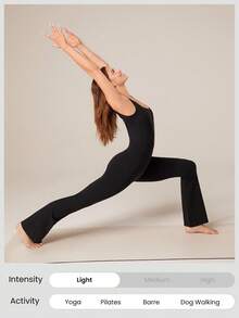 GLOWMODE 31 英寸 FeatherFit™ 收腹 U 型背部方领喇叭连体裤 低冲击瑜伽日常可拆卸罩杯