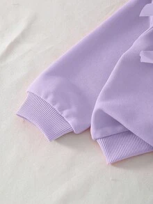 SHEIN Playful Pals 2 件套幼儿女童休闲可爱蝴蝶结圆领插肩袖运动衫和松紧腰宽松直筒牛仔裤，返校装，适合春季、秋季 - 紫色 - 查看 5