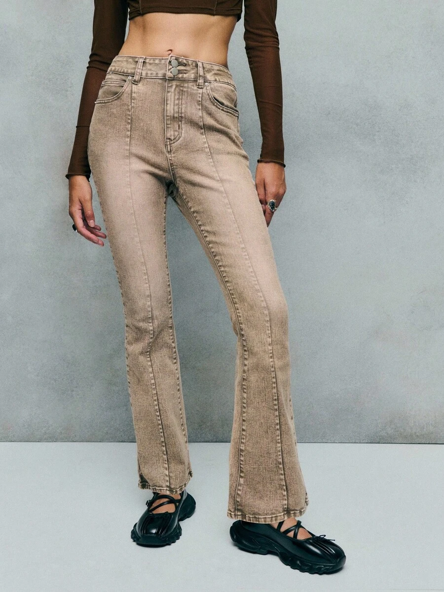 TypaGal A Versatile Pair Of High-Waisted Jeans, Ideal For Transitional Weather. A Modern Staple For Autumn Women Or Fall Women Clothes Styling. - Light Wash - View 1
