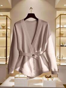 GlowEve CURVE 加大码女式优雅法式针织开衫，配腰带设计 - 卡其色 - 查看 1