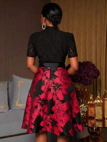 Lunelith SHEIN Lunessa 蕾丝提花面料拼接V领束带优雅中长款女士连衣裙 - 紅色 - 查看 2