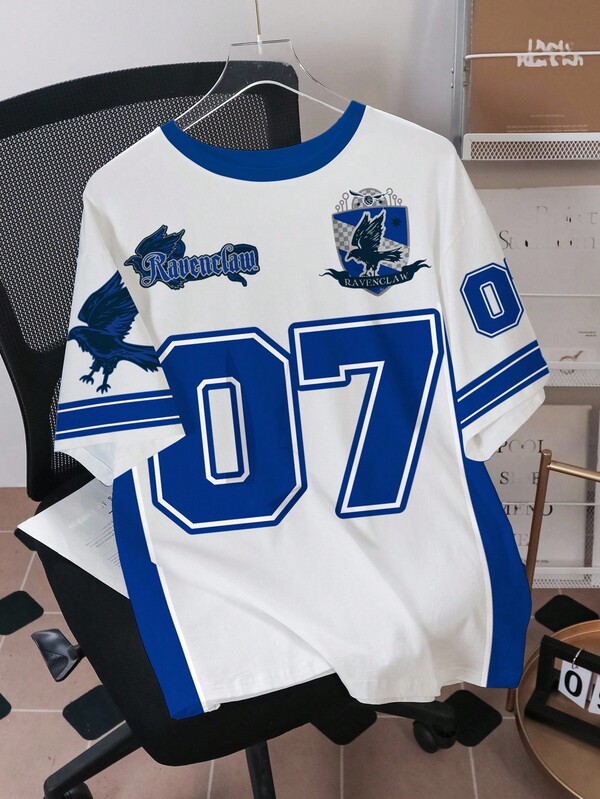 LOONEY TUNES X SHEIN Camiseta de manga corta de cuello redondo con bloqueo de color, estampado de águila y rayas para hombres