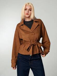 Avantive 秋冬季 万圣节 圣诞节 新年 外出 毕业舞会 优雅 正式 奢华 时尚 商务休闲 生日 办公室 乡村音乐会 俱乐部 性感 西部 工作 街头服饰 复古 节日 鸡尾酒会 锐舞派对 舞会 夏威夷 机场 趣味 基本款 早午餐 2000年代风格 短款棕色麂皮外套 女士纯色翻领双排扣长袖 时尚长款风衣 时尚女士风衣 优雅 新年 沙特国庆节 圣诞节 秋季女装 - 卡其色 - 查看 7