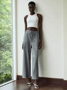 Lumivelle 简单通勤，直筒宽松裤腿，松紧腰带，配金属扣紧腰带灰色裤子商务休闲办公室裤商务裤女士正装裤长裤老款风格返校教师装适度 - 淺灰色 - 查看 4